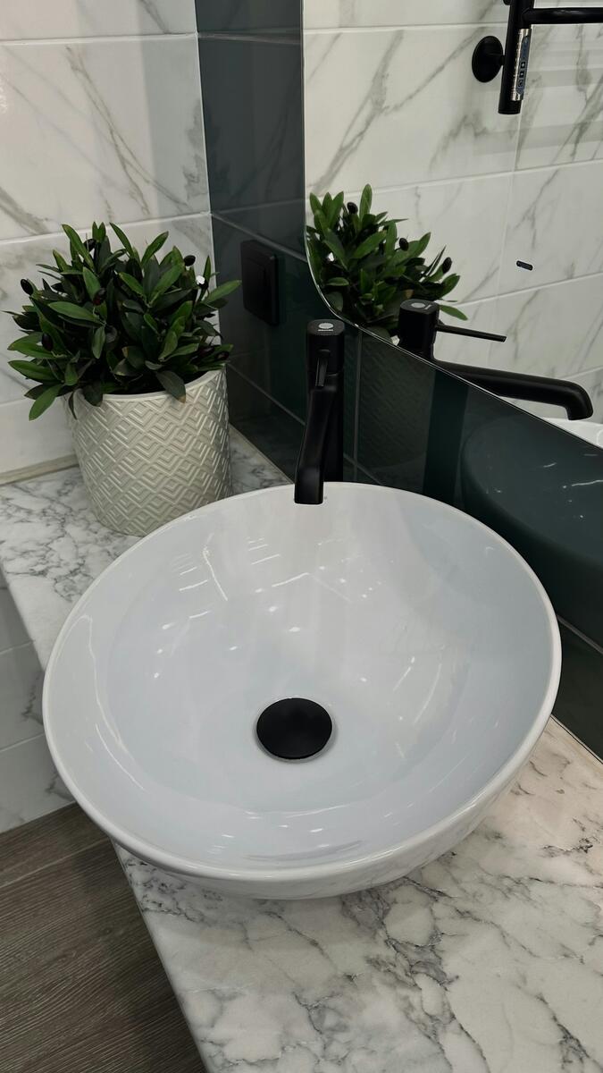 Умывальники и смесители